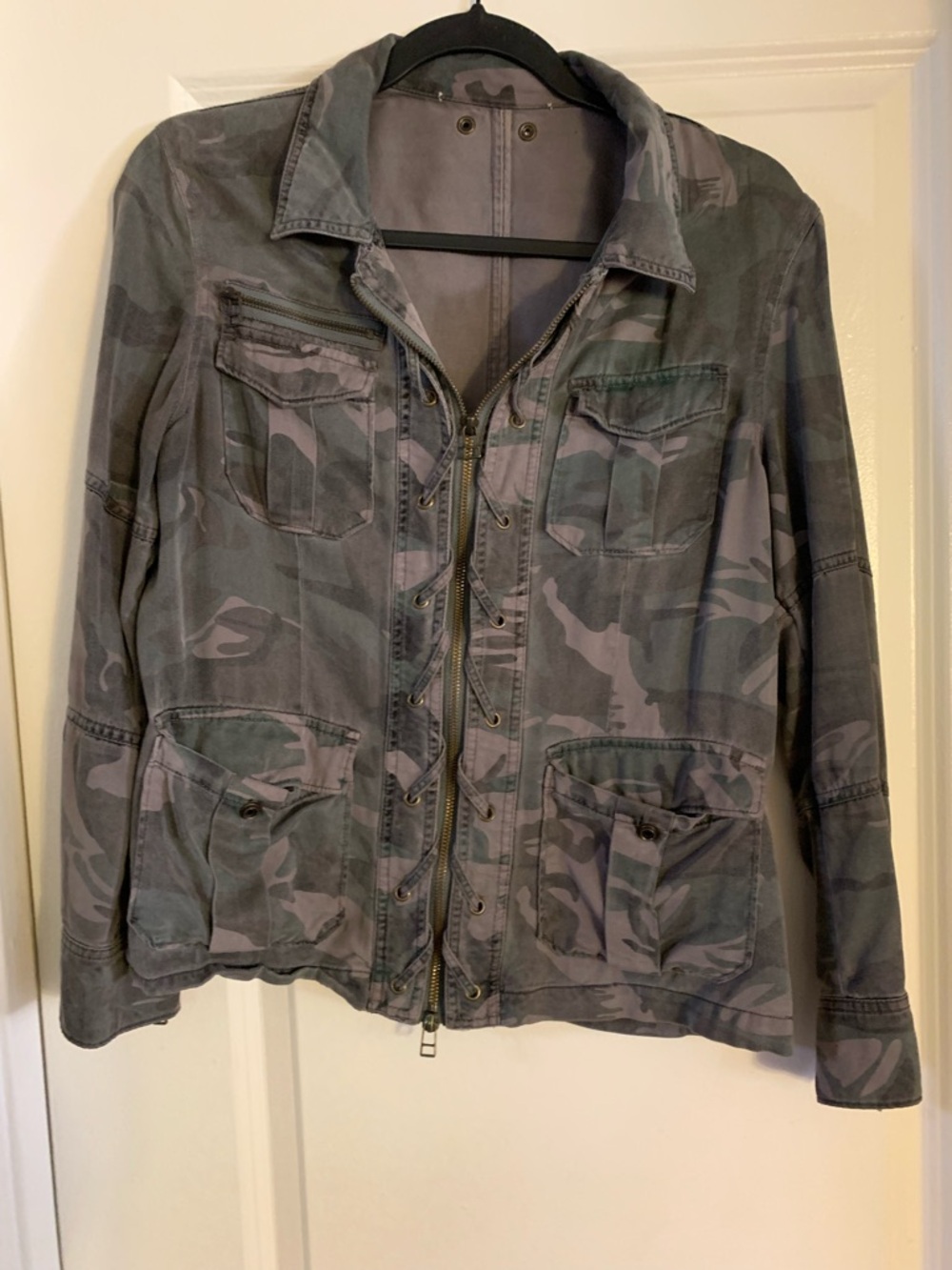 Camo Utility Jacket - Women's Gray Camouflage